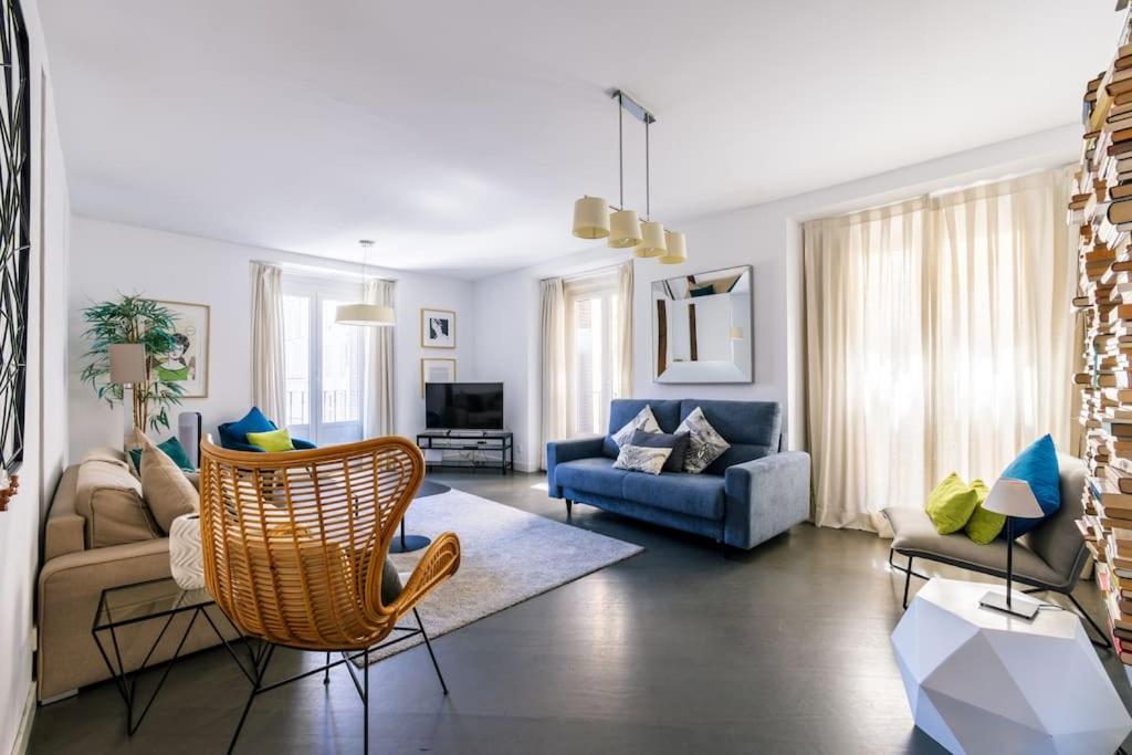 Apartamento Amazing Flat 5 Balconies In Chueca - Gran Via Madrid Exterior foto