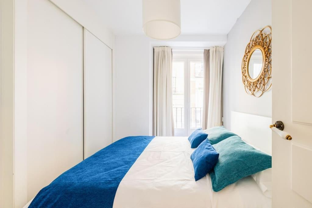 Apartamento Amazing Flat 5 Balconies In Chueca - Gran Via Madrid Exterior foto